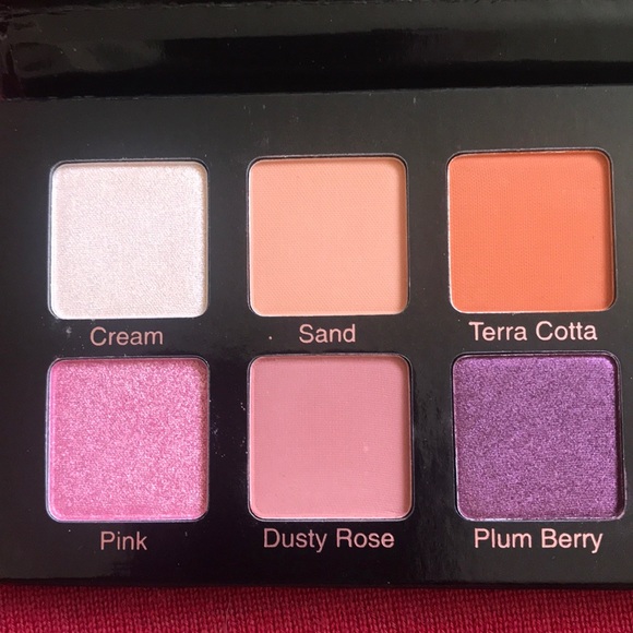 VIOLET VOSS Pro Series Eyeshadow Palette - Picture 5 of 6